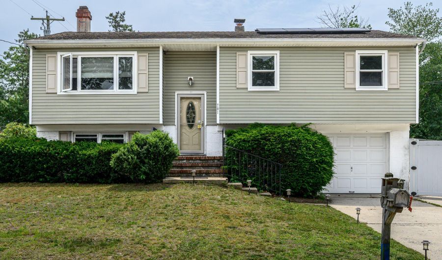 701 Beach Ave, Beachwood, NJ 08722 - 3 Beds, 2 Bath