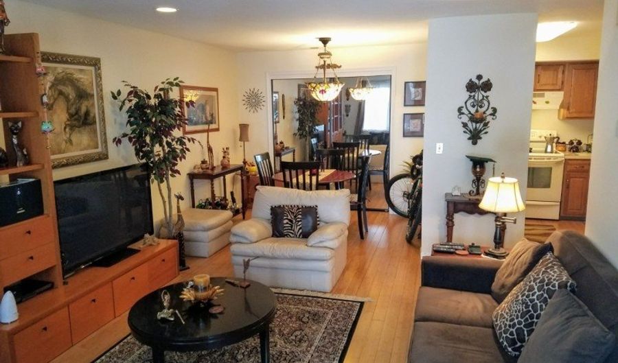 13 Ray Ct, Bedminster, NJ 07921 - 1 Beds, 1 Bath