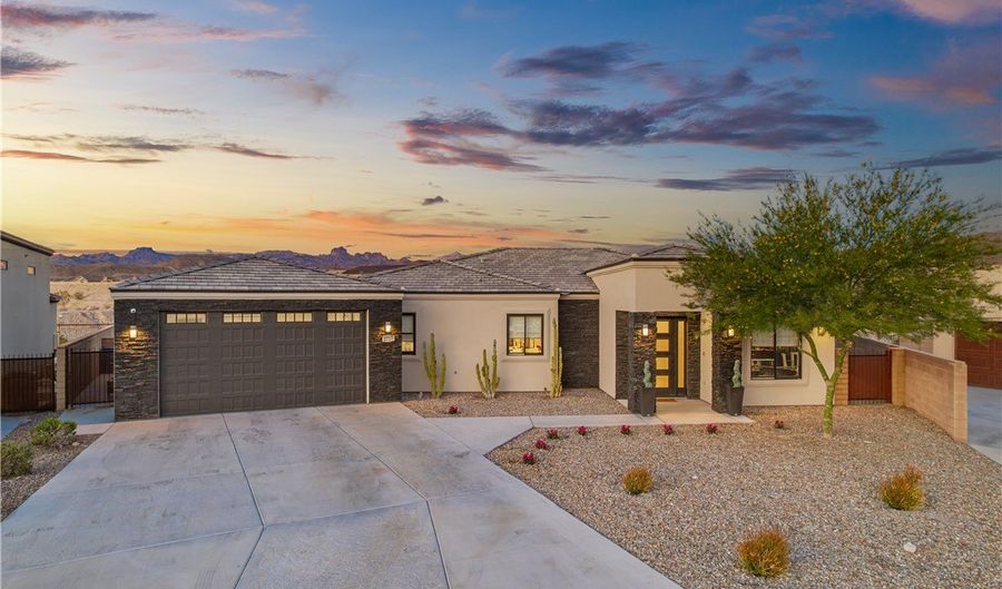 2717 Port Isabel Way, Bullhead City, AZ 86429 - 4 Beds, 4 Bath