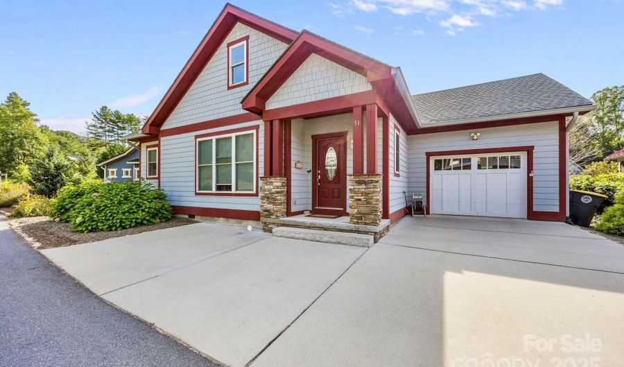 51 Verde Dr, Asheville, NC 28806 - 2 Beds, 2 Bath