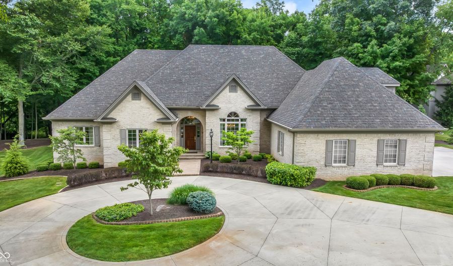 924 Woodcrest Way, Anderson, IN 46012 - 3 Beds, 4 Bath