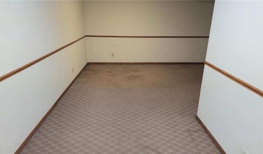 1307 3rd Ave SW, Austin, MN 55912 - 3 Beds, 1 Bath