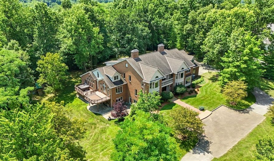 3300 Kuliga Park Dr, Cincinnati, OH 45248 - 5 Beds, 7 Bath