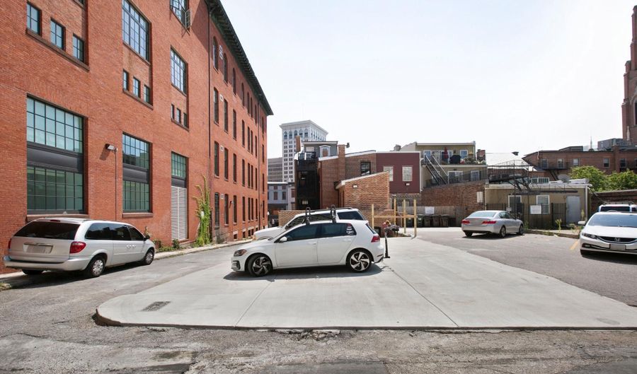 106 W SARATOGA St 102, Baltimore, MD 21201 - 1 Beds, 1 Bath
