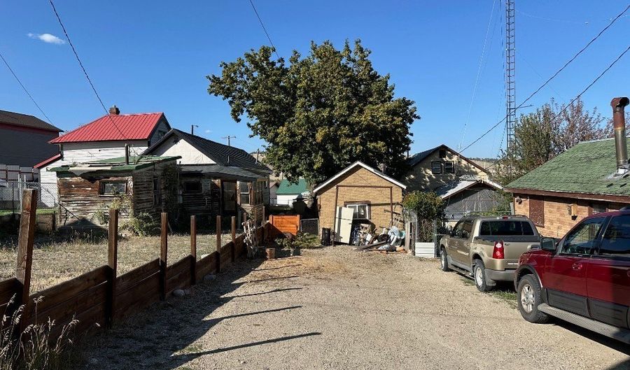 615 E 8th St, Anaconda, MT 59711 - 1 Beds, 1 Bath