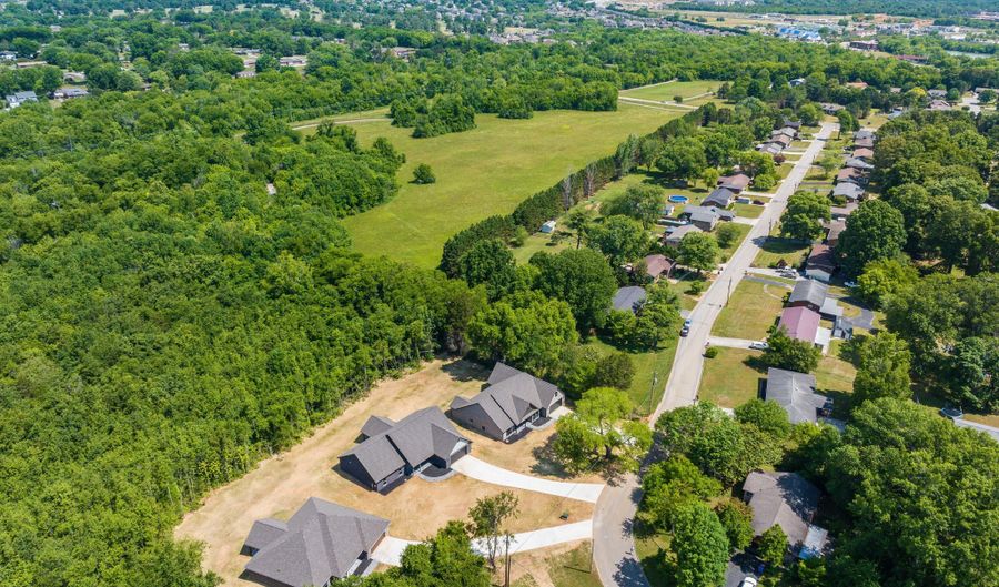 1034 N Linden Dr, Alcoa, TN 37701 - 4 Beds, 3 Bath