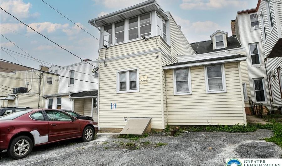 459 W Linden 1-B, Allentown, PA 18102 - 2 Beds, 1 Bath