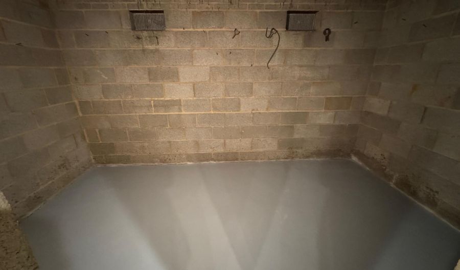 5612 NAMAKAGAN Rd, Bethesda, MD 20816 - 5 Beds, 3 Bath