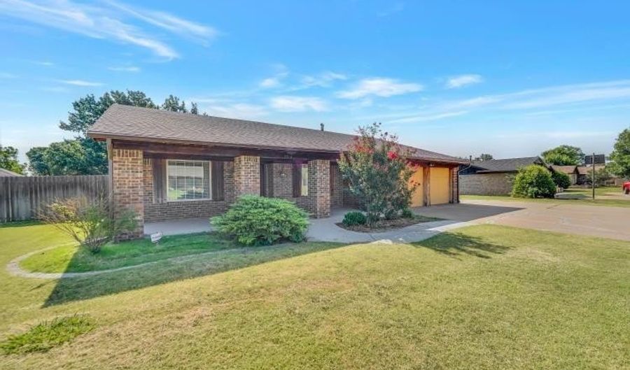 3516 Prairie Dr W, Altus, OK 73521 - 3 Beds, 2 Bath