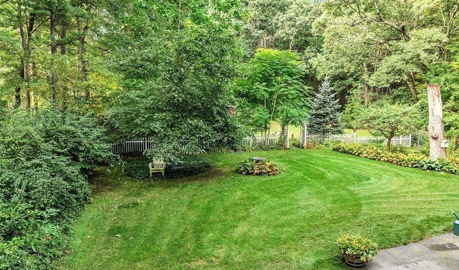 51 Whipple Rd, Billerica, MA 01821 - 5 Beds, 3 Bath