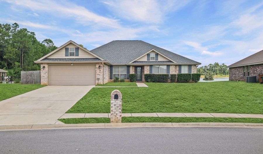 6236 Emerald Lake Dr, Biloxi, MS 39532 - 4 Beds, 2 Bath