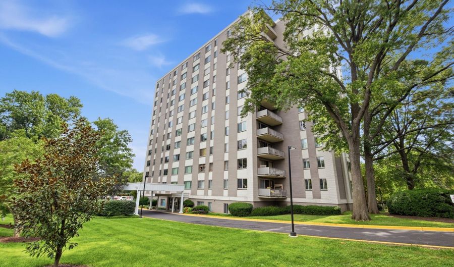8315 N BROOK Ln 2-902, Bethesda, MD 20814 - 2 Beds, 2 Bath