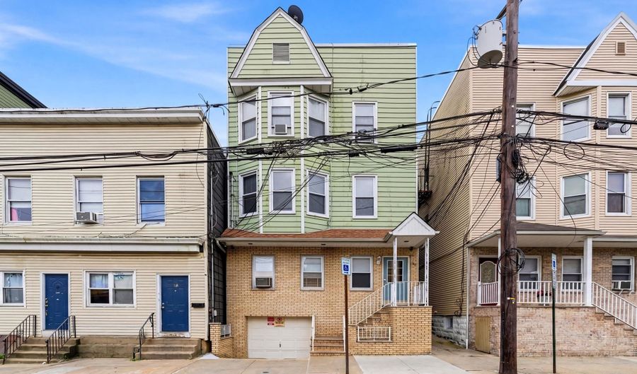 48 E 19TH St 3, Bayonne, NJ 07002 - 2 Beds, 1 Bath