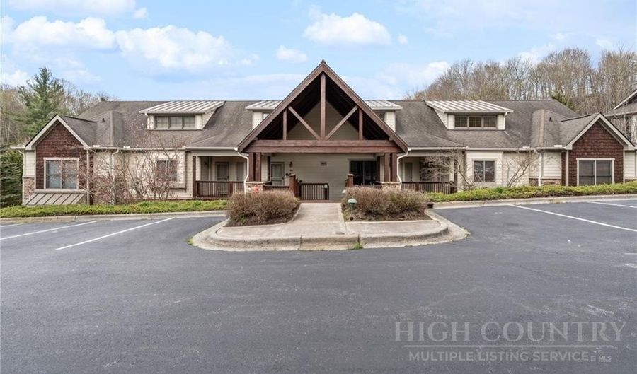 162 Wapiti Way D, Banner Elk, NC 28604 - 2 Beds, 2 Bath