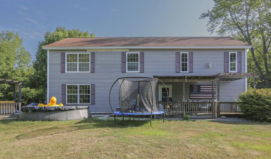 53 Lincolnville Ave, Belfast, ME 04915 - 3 Beds, 2 Bath