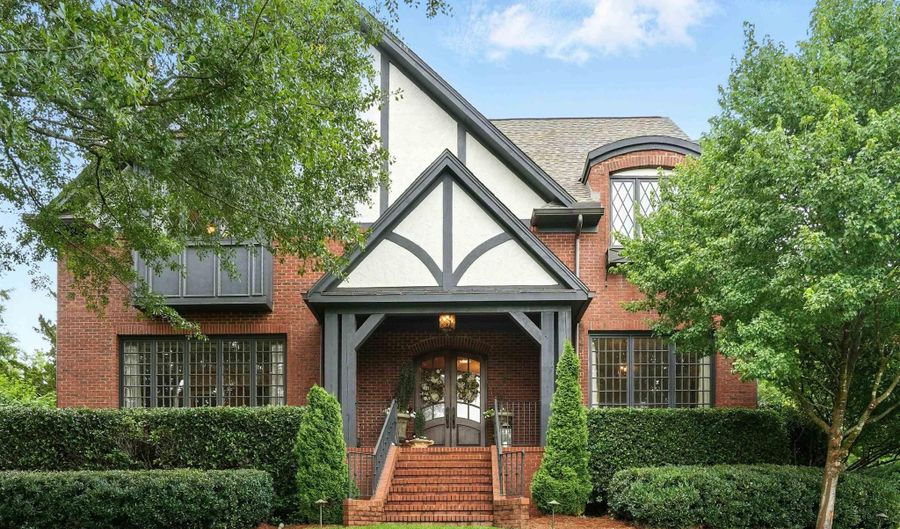 147 Reserve Dr, Piedmont, SC 29673 - 5 Beds, 6 Bath