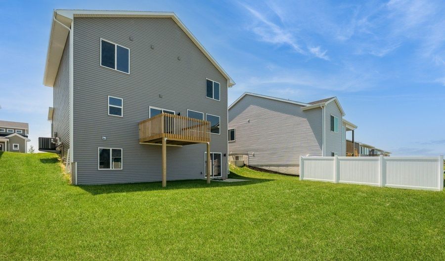 2231 Chan Dr, Adel, IA 50003 - 4 Beds, 3 Bath