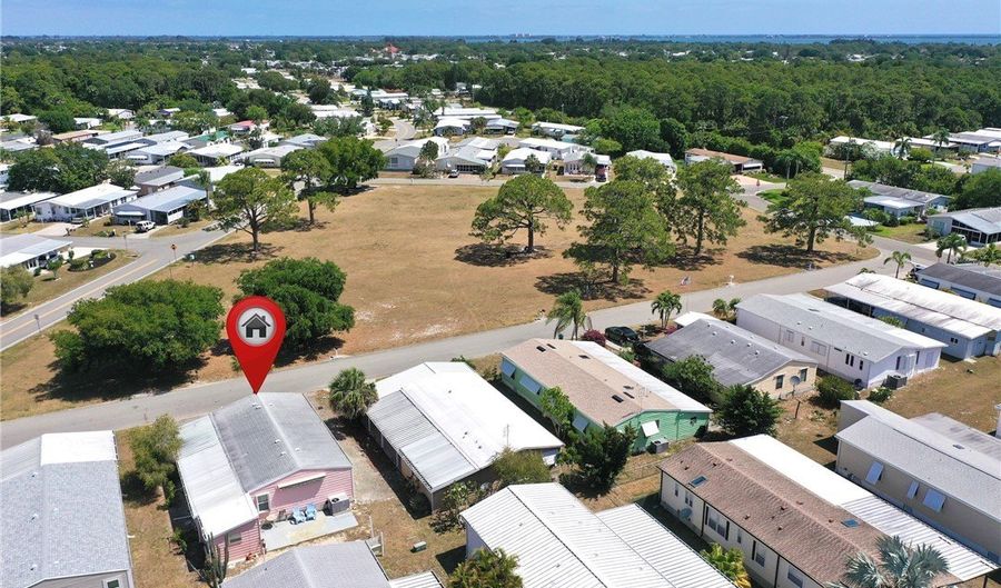 313 Avocado Dr, Barefoot Bay, FL 32976 - 2 Beds, 2 Bath