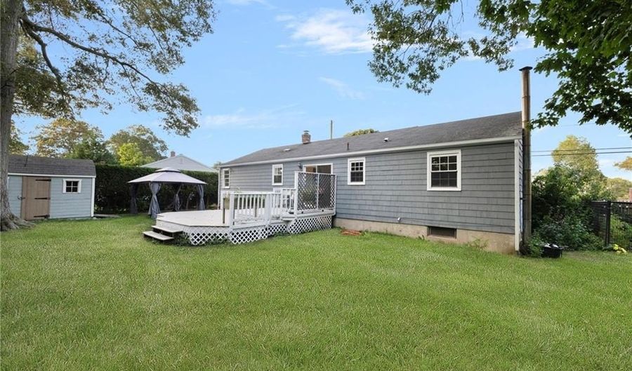 82 Princeton Ave, Coventry, RI 02816 - 3 Beds, 2 Bath