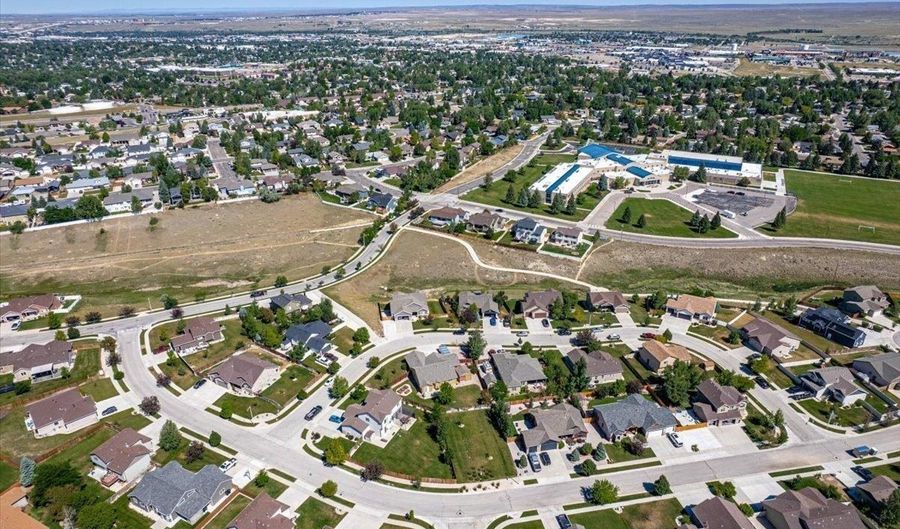 4521 Newmarket, Casper, WY 82609 - 5 Beds, 3 Bath