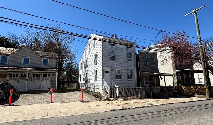 4448 MITCHELL St, Philadelphia, PA 19128 - 5 Beds, 2 Bath