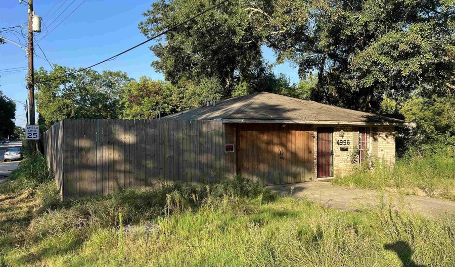 4956 Bawell St, Baton Rouge, LA 70808 - 3 Beds, 2 Bath