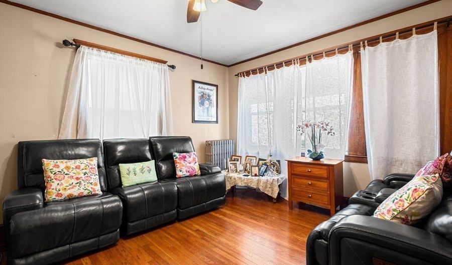 35-37 Westminster St, Boston, MA 02136 - 7 Beds, 3 Bath