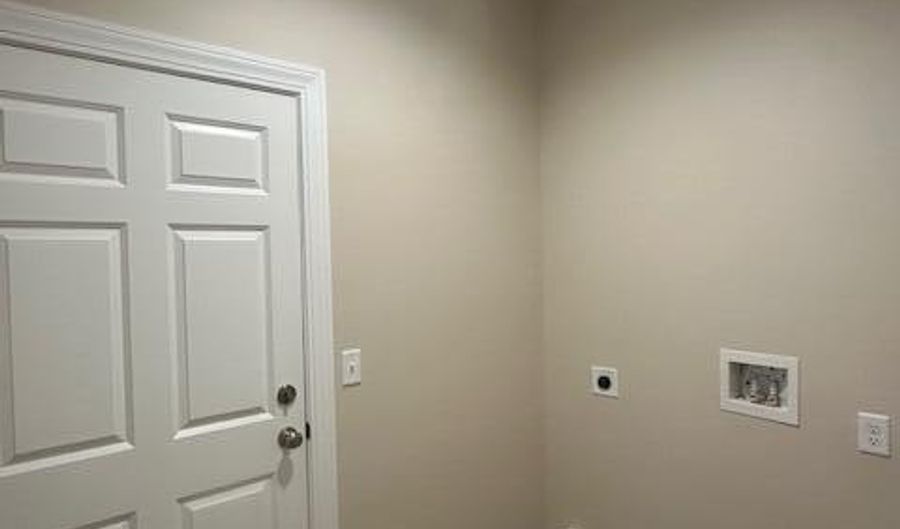 6032 Creek Rd, Beaufort, SC 29906 - 3 Beds, 2 Bath