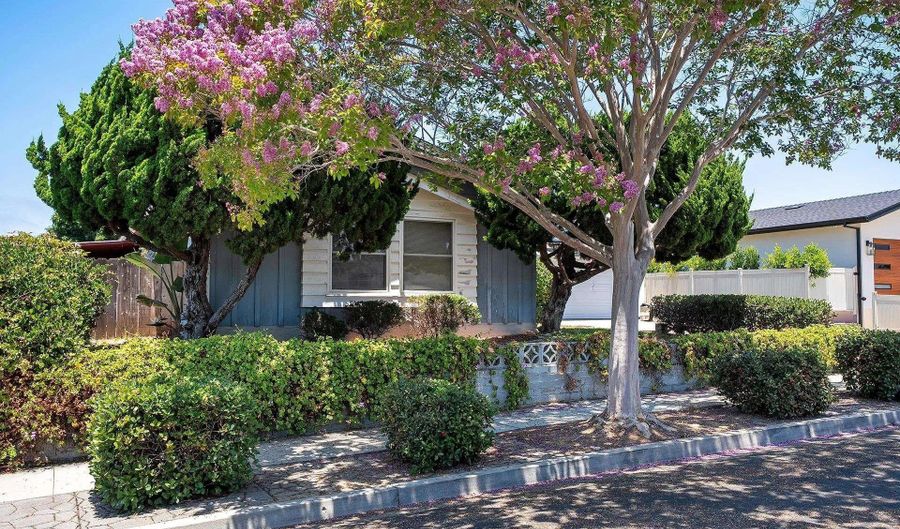 3270 Innuit Ave, San Diego, CA 92117 - 3 Beds, 2 Bath