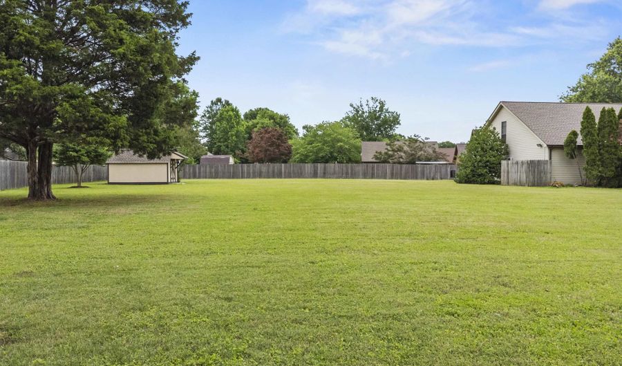 3215 ALFRED Dr, Bartlett, TN 38133 - 5 Beds, 4 Bath