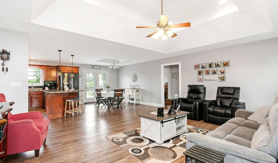 1007 Pembrooke Dr, Bardstown, KY 40004 - 5 Beds, 3 Bath