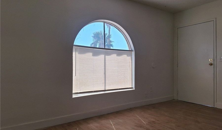 1446 Garden Cir C, Las Vegas, NV 89119 - 2 Beds, 2 Bath