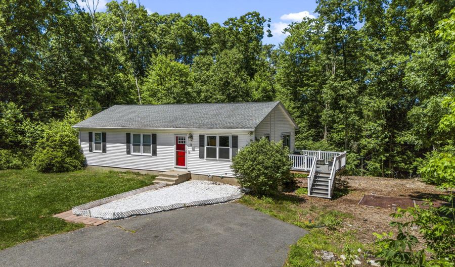 13 Route 6, Columbia, CT 06237 - 3 Beds, 2 Bath