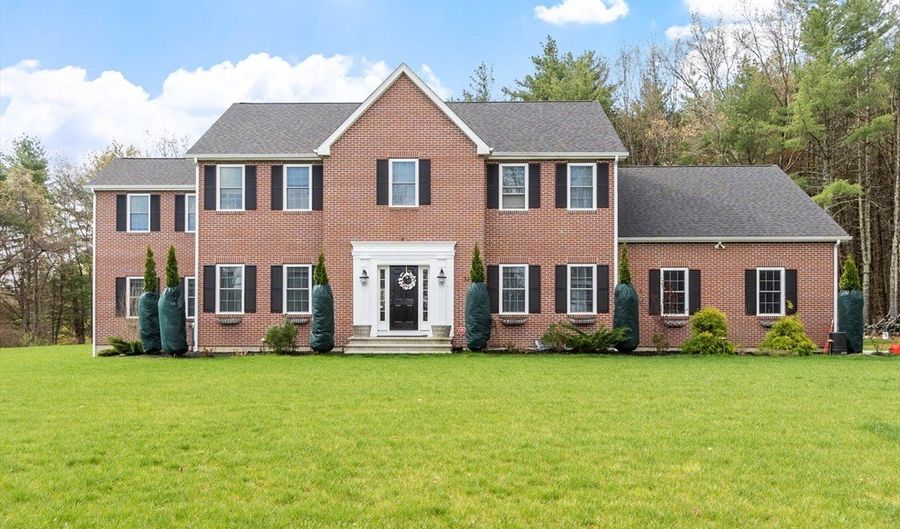 324 Old Harvard Rd, Boxborough, MA 01719 - 4 Beds, 4 Bath