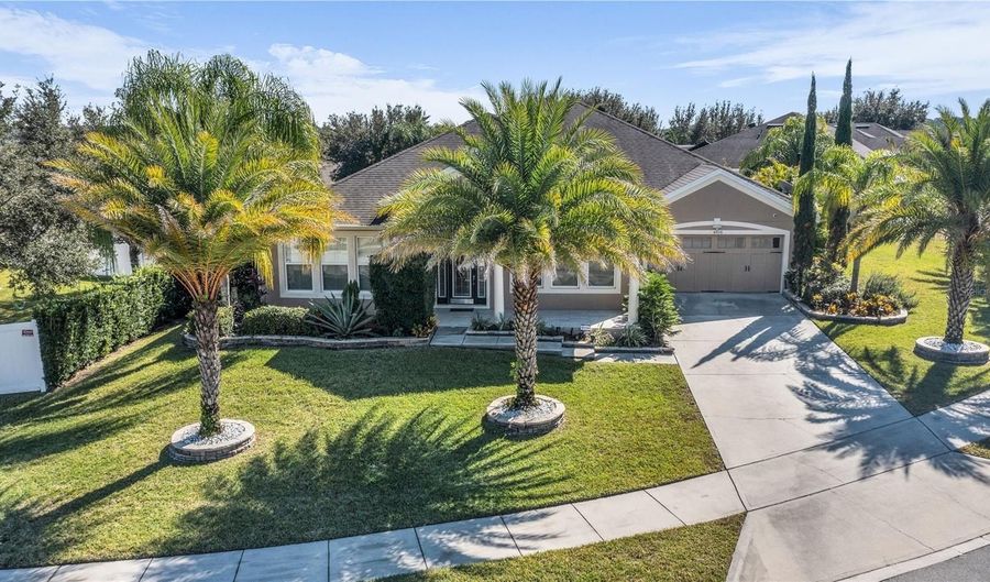 4018 CHANDLER ESTATES Dr, Apopka, FL 32712 - 4 Beds, 3 Bath