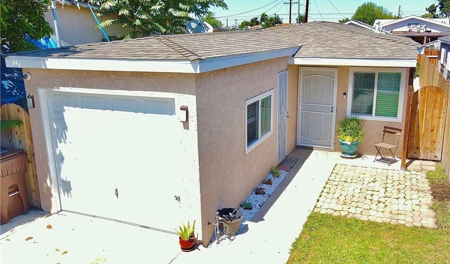 339 W Poplar St, Compton, CA 90220 - 3 Beds, 1 Bath