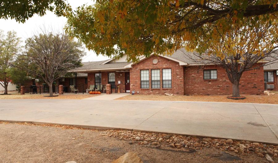 2600 S 9th St, Tucumcari, NM 88401 - 15 Beds, 17 Bath