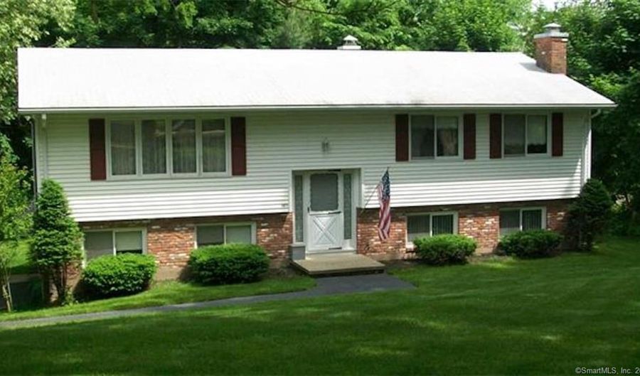 1671 Hartford Tpke, North Haven, CT 06473 - 3 Beds, 2 Bath