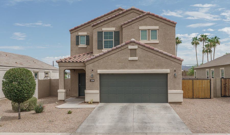 25590 W COLES Rd, Buckeye, AZ 85326 - 4 Beds, 3 Bath