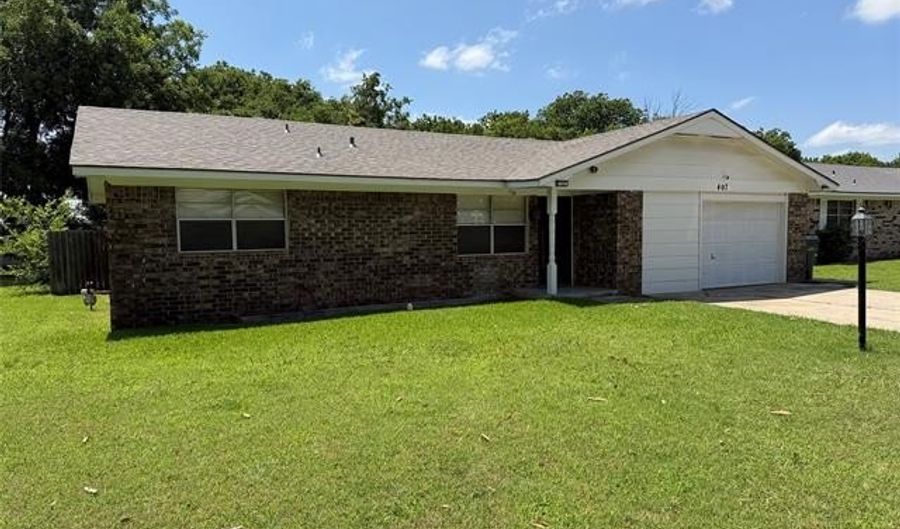 407 F NW, Ardmore, OK 73401 - 3 Beds, 2 Bath