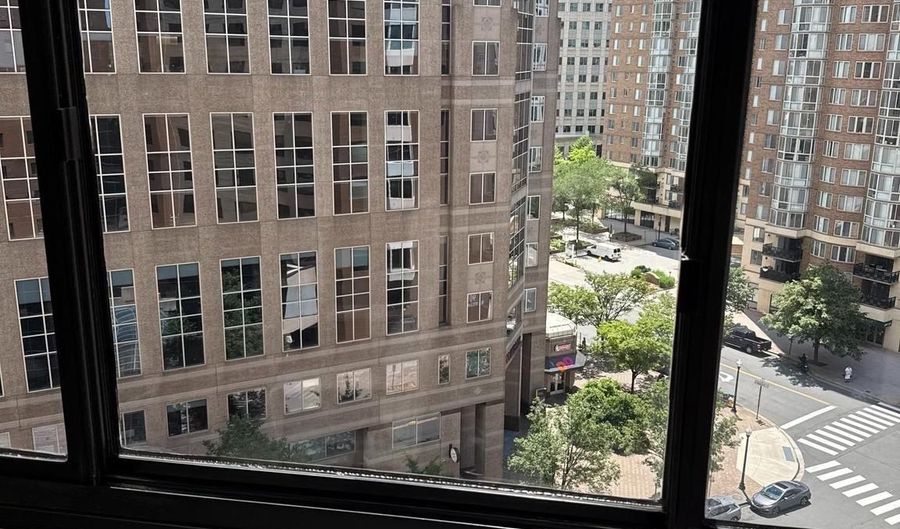 900 N STAFFORD St 1001, Arlington, VA 22203 - 1 Beds, 1 Bath