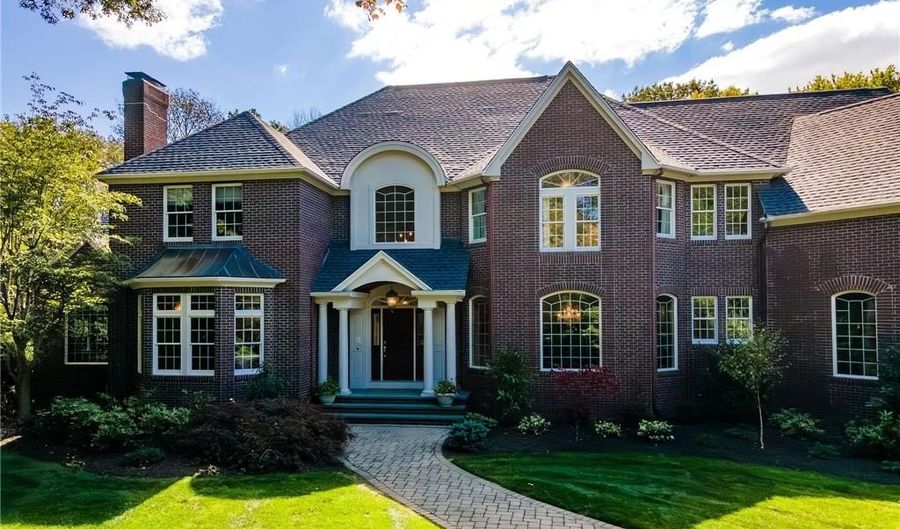 25 Westfield Dr, East Greenwich, RI 02818 - 6 Beds, 8 Bath