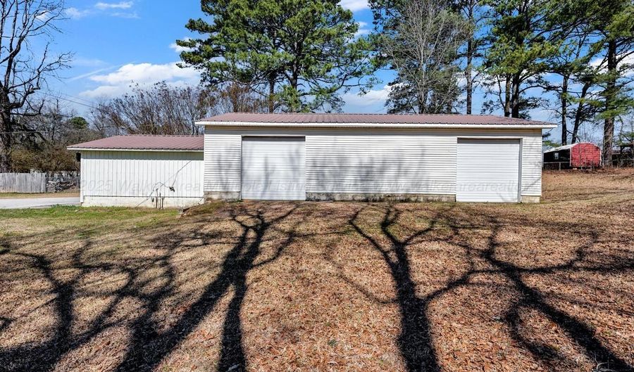 2555 SHADY GROVE Rd, Adamsville, AL 35005 - 3 Beds, 2 Bath