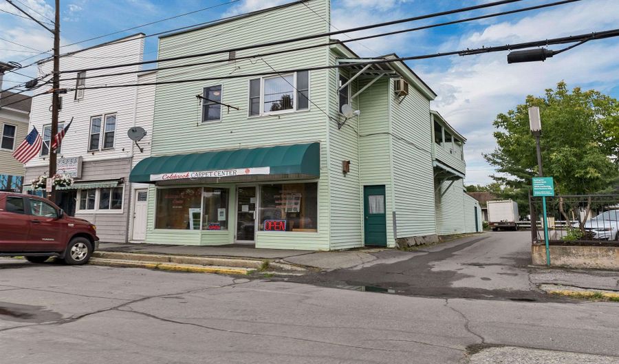 106 Main St, Colebrook, NH 03576 - 3 Beds, 3 Bath