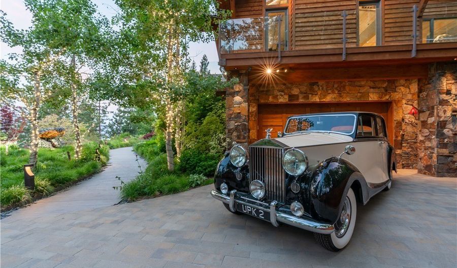 475 Tuscarora Rd, Crystal Bay, NV 89402 - 4 Beds, 6 Bath