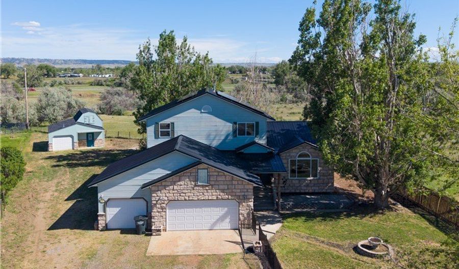 2817 Saratoga Trl, Billings, MT 59105 - 4 Beds, 3 Bath