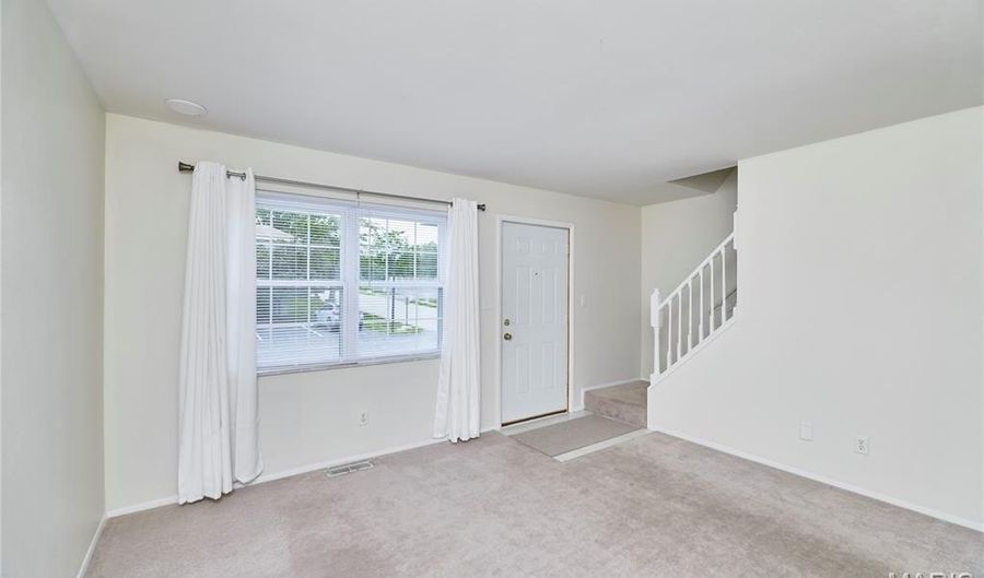 847 Wendevy Ct, Ballwin, MO 63011 - 2 Beds, 2 Bath