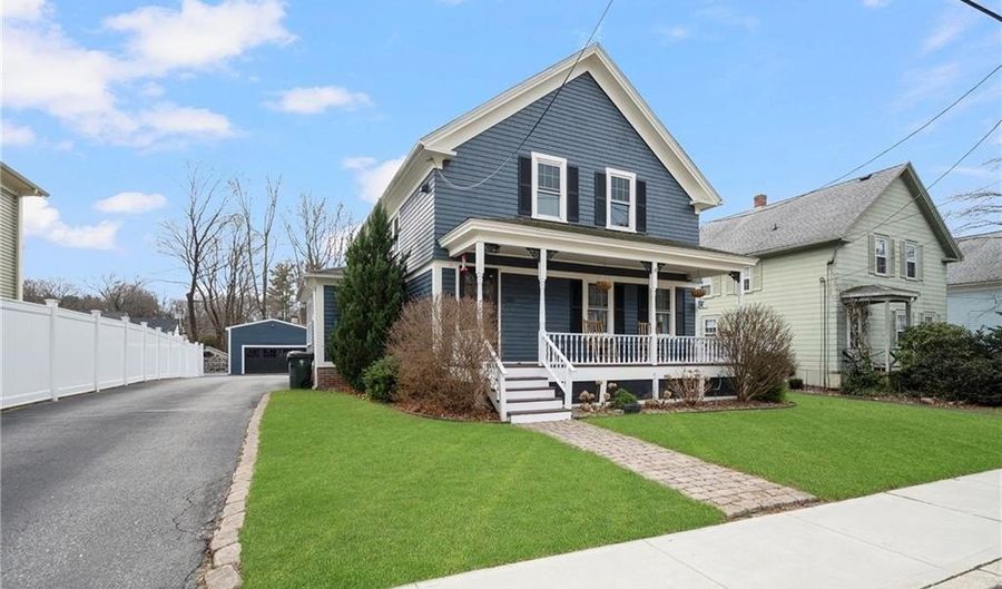 15 Park Ave, Burrillville, RI 02830 - 4 Beds, 2 Bath