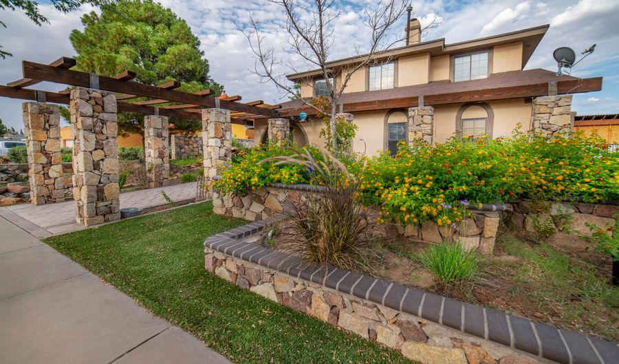 1928 GUS MORAN St, El Paso, TX 79936 4 Beds, 3 Baths, Single Family Detached 56 of Photos