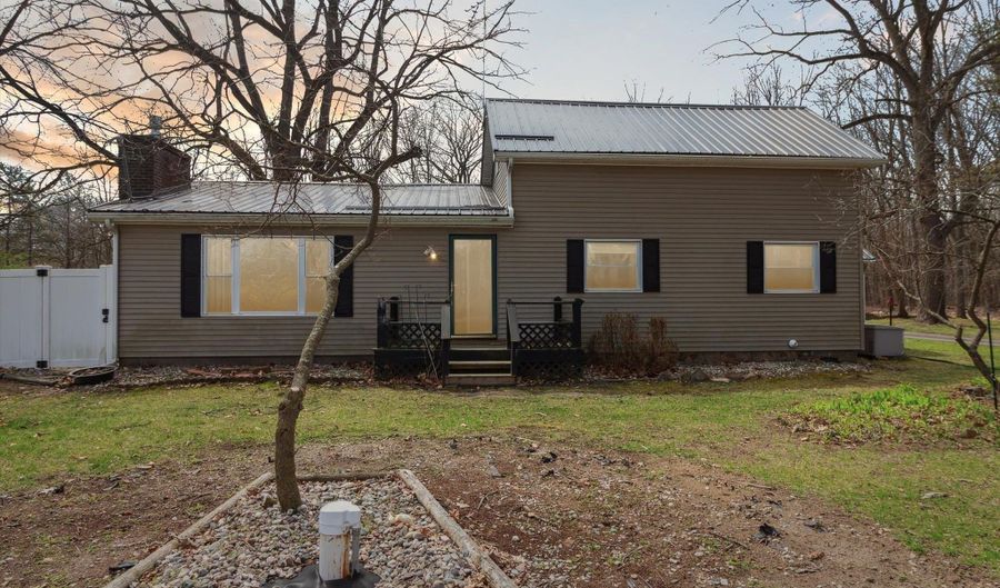 4125 W Harrison Rd, Alma, MI 48801 - 4 Beds, 1 Bath
